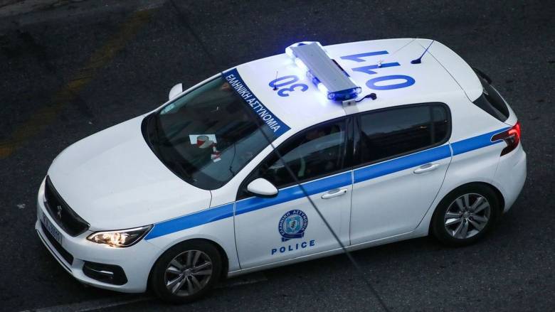 Συλλήψεις 14 μελών εγκληματικής οργάνωσης για εκβιασμούς καταστηματαρχών στην Αθήνα