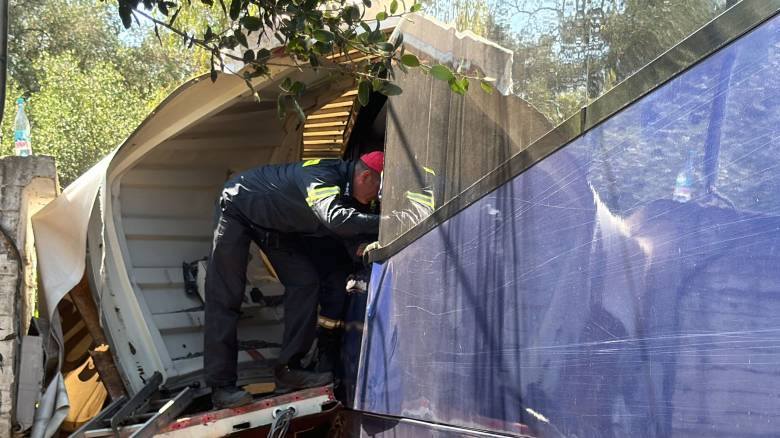 Κέρκυρα: Νεκρός ο οδηγός του λεωφορείου που συγκρούστηκε με φορτηγό - Δύο τραυματίες