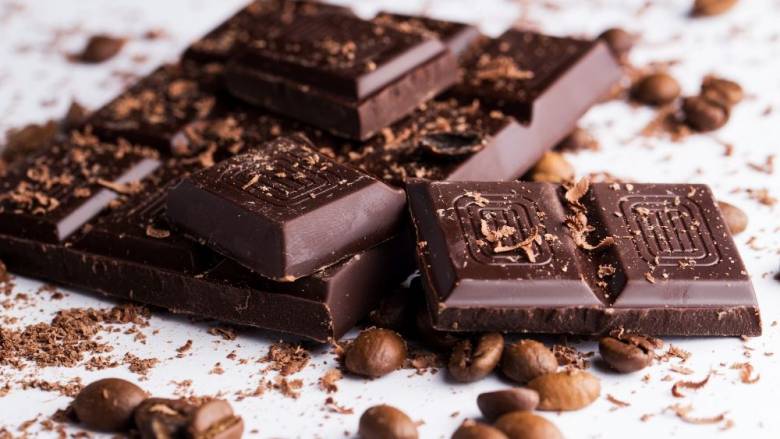 Έρευνα: Η μαύρη σοκολάτα επιβραδύνει την γήρανση