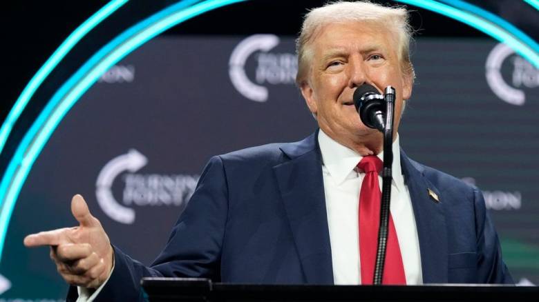 Ντόναλντ Τραμπ: Εν αναμονή της συνέντευξης Τύπου που θα παραχωρήσει απόψε