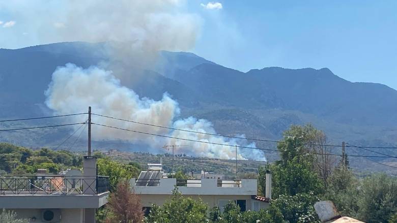 Φωτιά στα Μέγαρα - Μήνυμα από το 112 στους κατοίκους