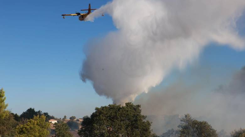 Μήνυμα 112 σε Ροδόπολη και Αμυγδαλέζα Σταμάτας: «Απομακρυνθείτε προς Κηφισιά»