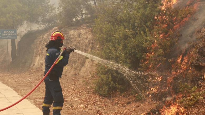 Πολύ υψηλός κίνδυνος πυρκαγιάς την Τρίτη (13/08) σε Αττική, Βοιωτία και Εύβοια