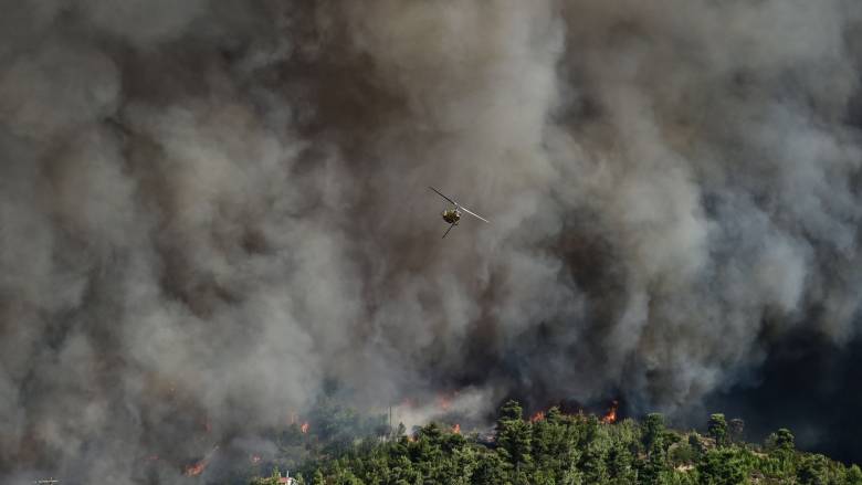 Φιλοξενήθηκαν 649 πολίτες σε ξενοδοχεία της Αττικής λόγω της πυρκαγιάς