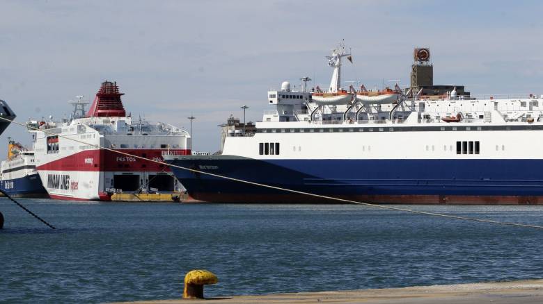 Η πράσινη μετάβαση φέρνει «πονοκέφαλο» στην ακτοπλοΐα - Τα σχέδια του υπουργείου Ναυτιλίας