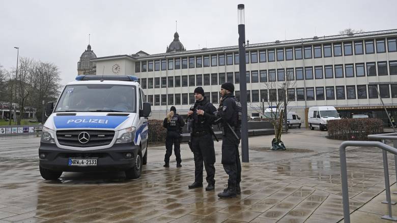 Από τους «μοναχικούς λύκους» στην ασύμμετρη απειλή - Οι φόβοι των Ευρωπαίων μετά το χτύπημα στο Ιράν