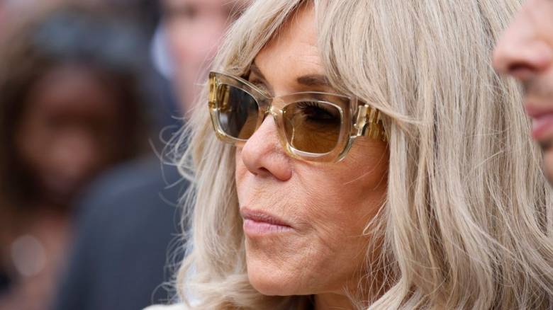 Γαλλία: Δέκα άτομα στο εδώλιο για διαδικτυακό εκφοβισμό κατά της Μπριζίτ Μακρόν