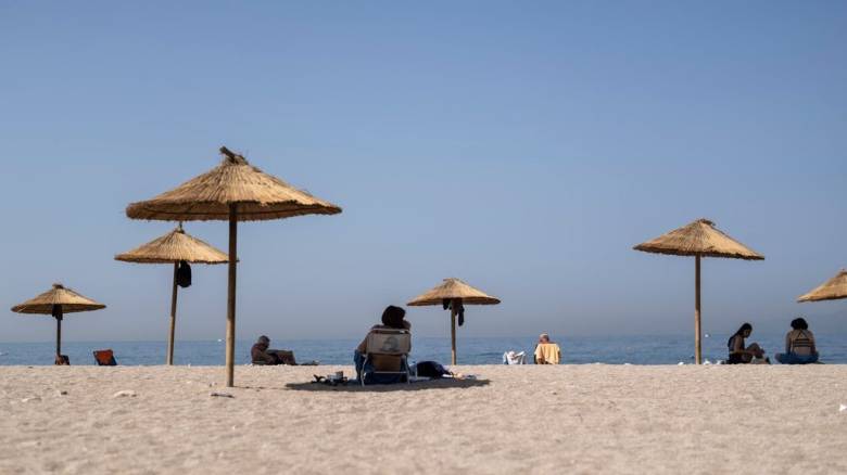 Μέχρι τέλος Μαρτίου οι 3.250 δημοπρασίες για τις οργανωμένες παραλίες και τους αιγιαλούς