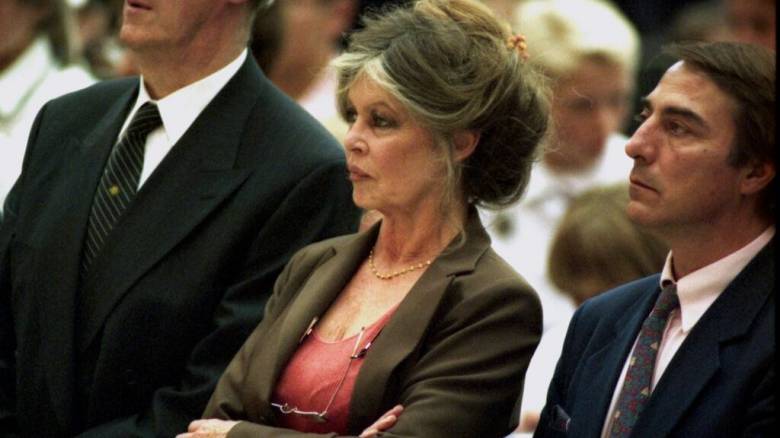 «Είμαι καλά», απαντά η Μπριζίτ Μπαρντό μετά τα fake news για τον θάνατό της