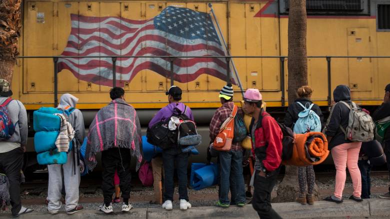 Για πρώτη φορά έπειτα από 50 και πλέον χρόνια οι ΗΠΑ κατέγραψαν το 2025 αρνητική καθαρή μετανάστευση