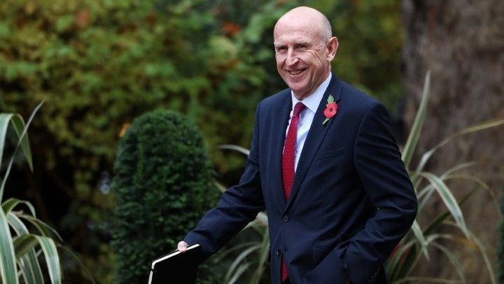 Βρετανία: Αναμένουμε ότι ο Τραμπ θα παραμείνει δεσμευμένος στην Ουκρανία και το ΝΑΤΟ