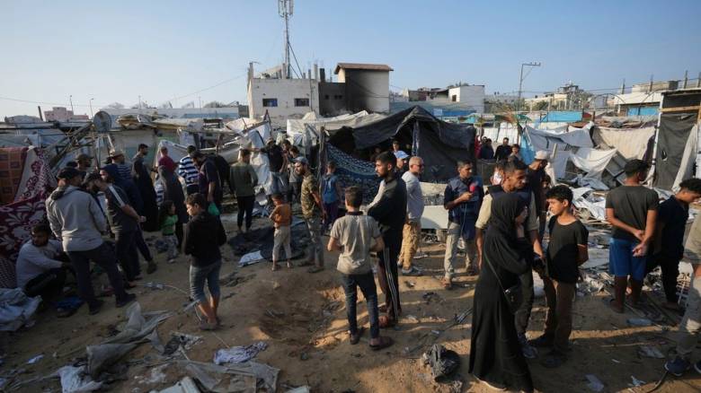 Γάζα: Ισραηλινά τανκς εισέβαλαν στον καταυλισμό της Νουσεϊράτ - Τουλάχιστον 11 νεκροί