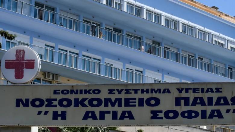 Σημάδια από δαγκωματιές και εγκαύματα στο σώμα της 4χρονης - Οι ισχυρισμοί της 20χρονης μητέρας