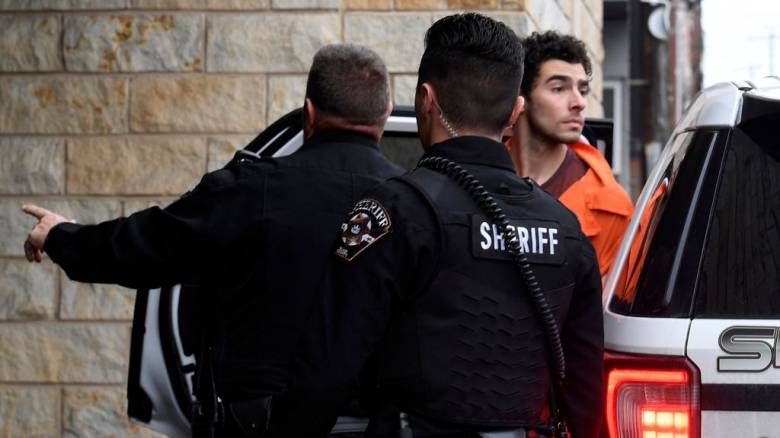 Λουίτζι Μαντζιόνι: Άγριος δολοφόνος για τη Δικαιοσύνη, λαϊκός ήρωας για την κοινή γνώμη