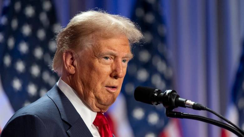 «Όλα μπορούν να συμβούν»: Ο Τραμπ για την πιθανότητα πολέμου ΗΠΑ - Ιράν