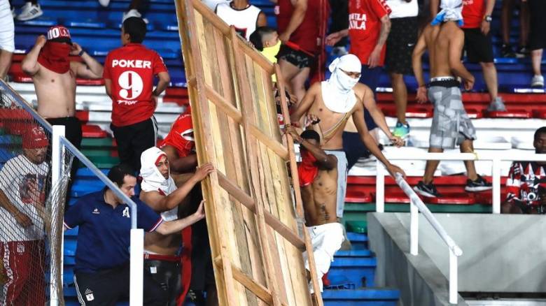 Σφοδρά επεισόδια με τραυματίες στον τελικό του Κυπέλλου Κολομβίας