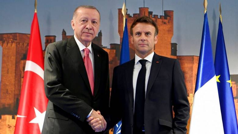 Τηλεφωνική επικοινωνία Ερντογάν - Μακρόν με αντικείμενο την επόμενη μέρα στη Συρία