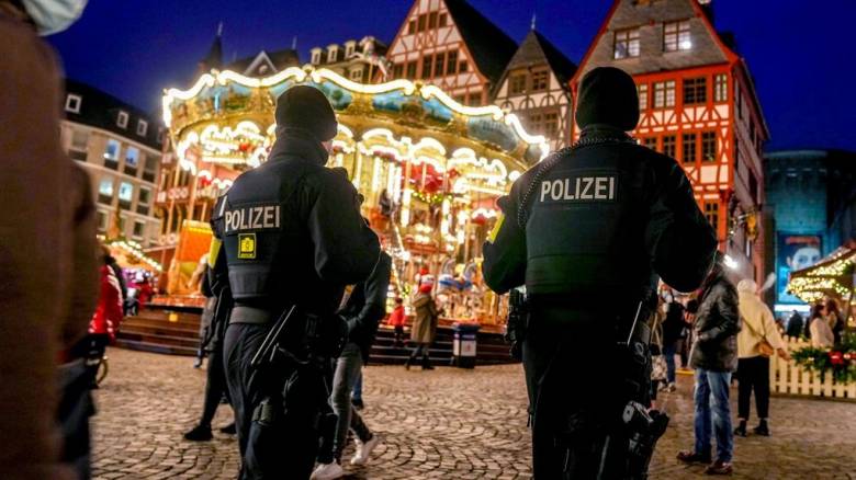 Μακελειό στο Μαγδεμβούργο: Οι πρώτες εικόνες από την σύλληψη του δράστη