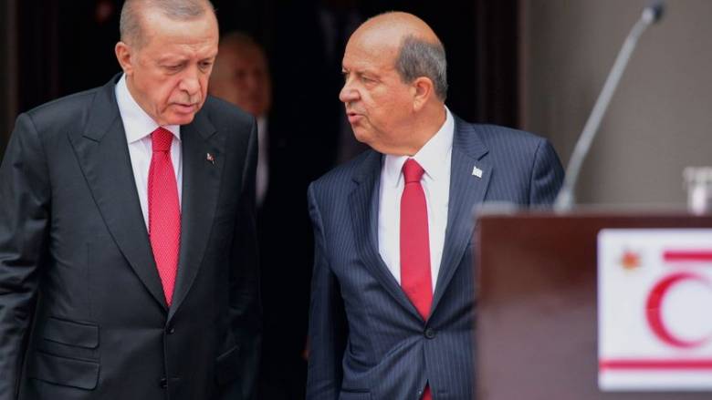 Τετ α τετ Ερντογάν - Τατάρ με το βλέμμα στη Συρία
