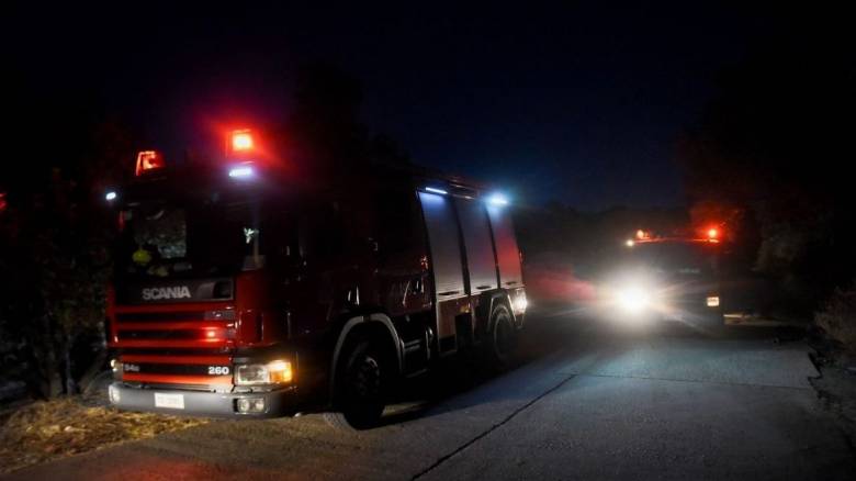 Ιωάννινα: Κρέμονταν με το Ι.Χ τους στο γκρεμό - Άμεση παρέμβαση της Πυροσβεστικής