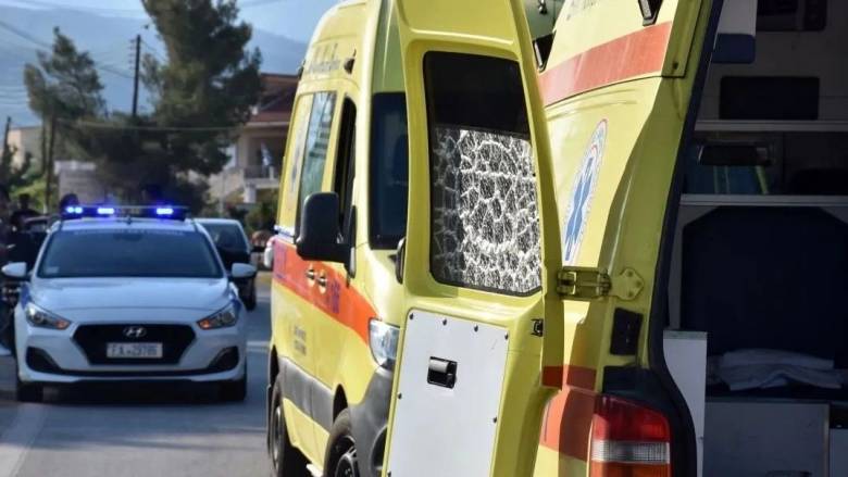 Τροχαίο με ένα νεκρό στην Αράχωβα - ΙΧ συγκρούστηκε μετωπικά με φορτηγό