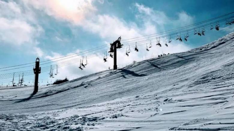 Ανοικτά για το κοινό τα χιονοδρομικά κέντρα στη Βόρεια Ελλάδα