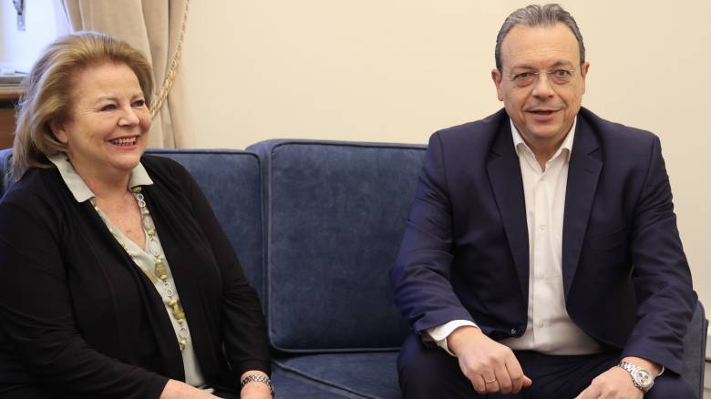 Η Κατσέλη «θύμα» (;) των παλιών παθών ΣΥΡΙΖΑ- Νέας Αριστεράς – Τα εμπόδια στη συνεργασία