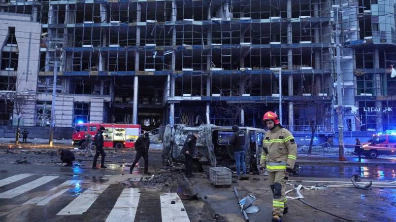 Τουλάχιστον τέσσερις νεκροί σε ρωσική επίθεση στο Κίεβο