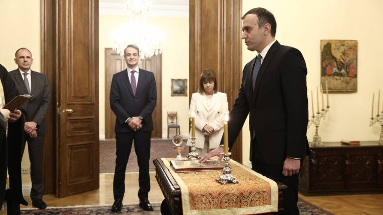 Ο Τάσος Χατζηβασιλείου ορκίστηκε υφυπουργός Εξωτερικών