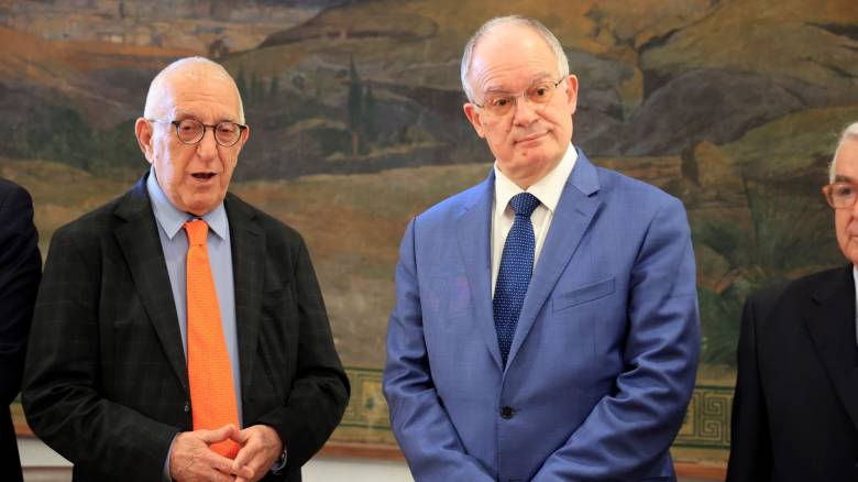 Τασούλας προς Κακλαμάνη: Θα έχεις μια θητεία αντάξια της επάξιας εκλογής σου