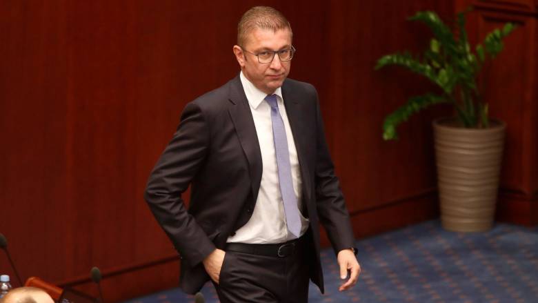 Οι ωμές προκλήσεις από τη Βόρεια Μακεδονία και το ευρωπαϊκό «φρένο»