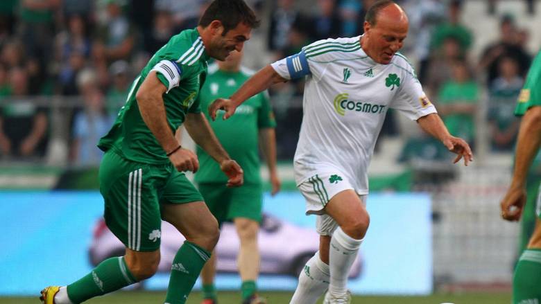 Η τελευταία επίσημη εμφάνιση του Μίμη Δομάζου στα γήπεδα