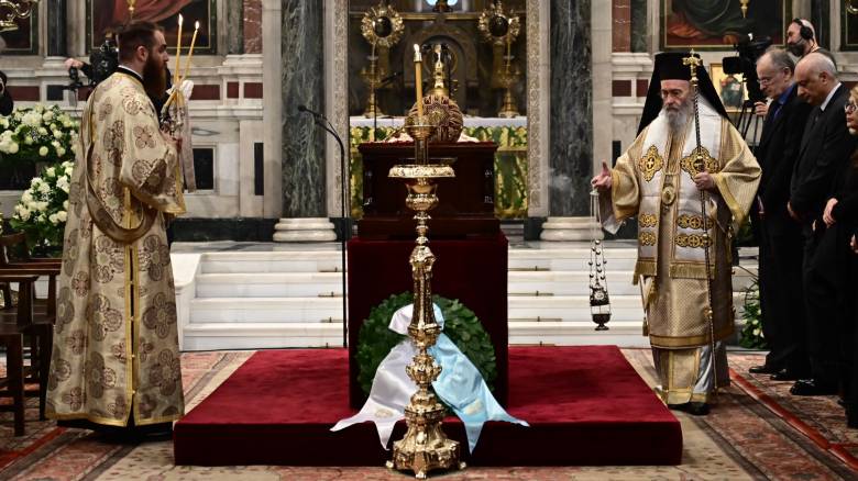 Στην Αλβανία για λαϊκό προσκύνημα το σκήνωμα του Αναστάσιου - Την Πέμπτη η ταφή