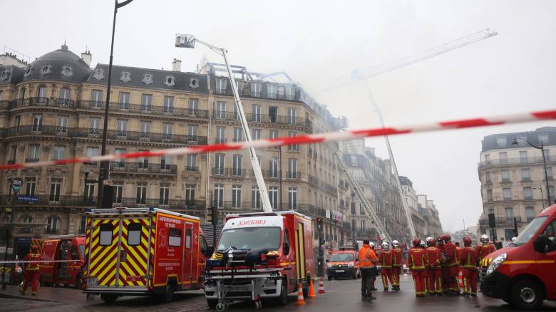 Φωτιά σε πολυτελές ξενοδοχείο στο Λονδίνο - Μεγάλη επιχείρηση της Πυροσβεστικής