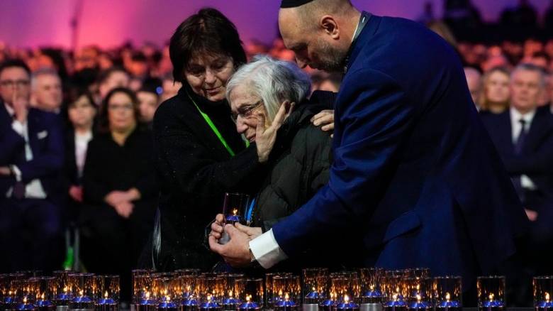 «Θα κουβαλάω το τραύμα μαζί μου για πάντα» - Συγκλόνισαν οι μαρτυρίες των 56 επιζώντων του Άουσβιτς