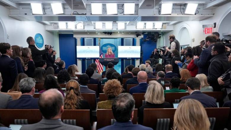 Σε ισχύ από την 1η Φεβρουαρίου η απόφαση Τραμπ για δασμούς σε Μεξικό και Καναδά