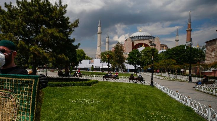 Ενας μεγάλος σεισμός στον Μαρμαρά θα σήκωνε τσουνάμι επτά μέτρων εκτιμά Τούρκος καθηγητής