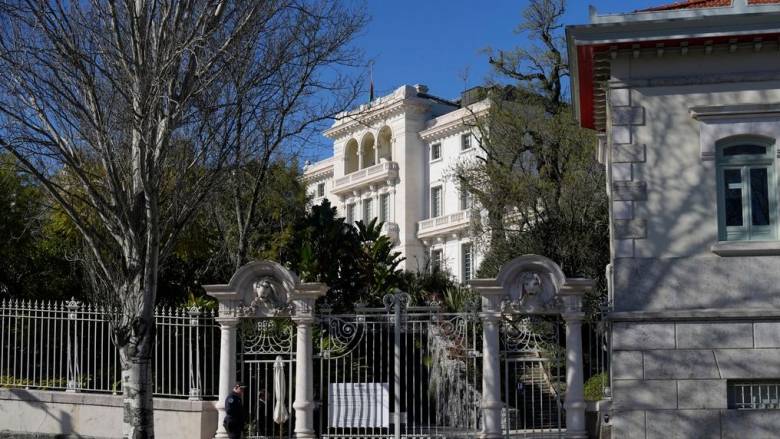 Ο Ραχίμ Αλ Χουσαίνι νέος πευματικός ηγέτης των Ισμαηλιτών ύστερα από το θάνατο του Αγά Χαν