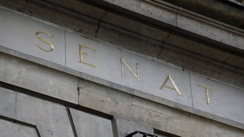 «Πράσινο φως» από την γαλλική Γερουσία στον προϋπολογισμό του 2025