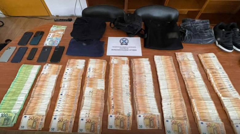 Τρεις συλλήψεις για κλοπή οικίας στην Νέα Ερυθραία - Κατασχέθηκαν 87.000 ευρώ