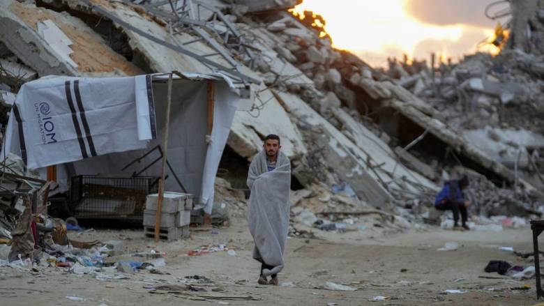 Γάζα: Δεν εγκαταλείπουμε τη γη μας λένε οι Παλαιστίνιοι παρά τη βροχή και τις δηλώσεις Τραμπ