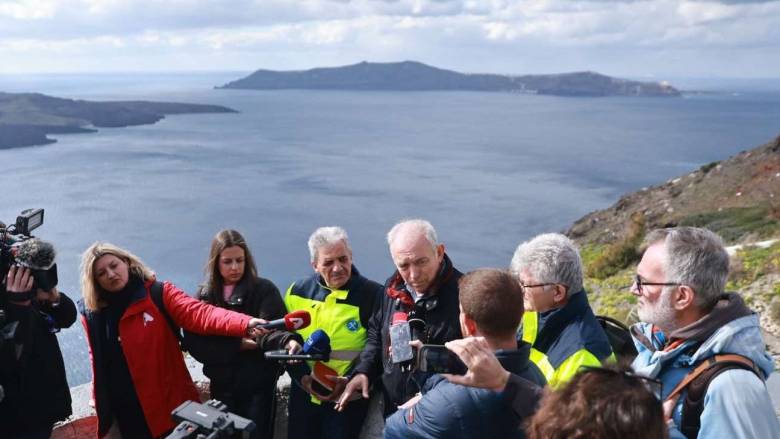 Λέκκας από Σαντορίνη: Η σεισμική ακολουθία μπορεί να διαρκέσει πάνω από πέντε εβδομάδες