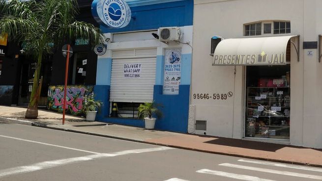 Βραζιλία: Μικρό αεροπλάνο έπεσε πάνω σε οχήματα σε πολυσύχναστη λεωφόρο του Σάο Πάολο - Δύο νεκροί