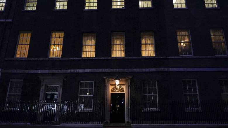 Εκτός κυβέρνησης ο υπουργός Υγείας στη Βρετανία - Έστειλε μηνύματα με προσβλητικό περιεχόμενο