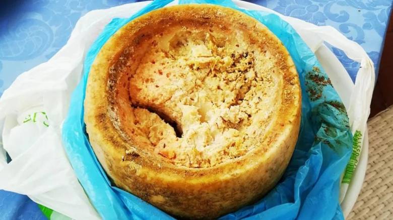 Κάζου μάρτζου: Η ιστορία πίσω από το πιο επικίνδυνο τυρί στον κόσμο