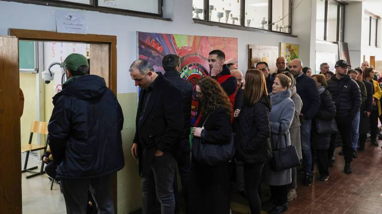 Εκλογές στο Κόσοβο: Πρώτο το κυβερνών κόμμα - Γρίφος ο σχηματισμός κυβέρνησης