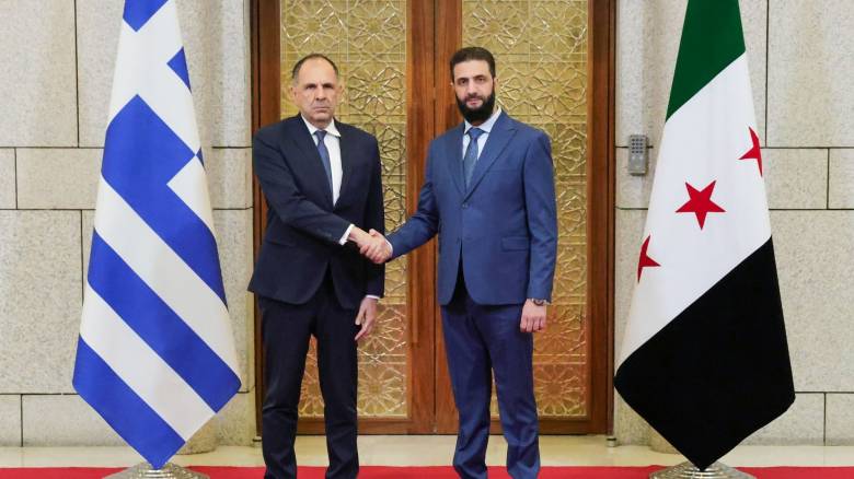 Οι αξιώσεις Γεραπετρίτη στη συνάντηση με τον μεταβατικό πρόεδρο της Συρίας, Αχμέντ Αλ Σαράα