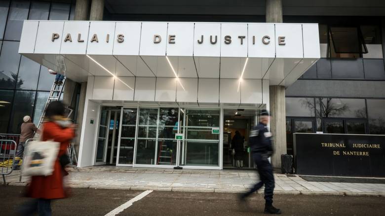 Γαλλία: Χειρουργός κακοποίησε σεξουαλικά 299 παιδιά μέσα σε 25 χρόνια - H δίκη και οι παραλείψεις