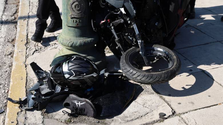 Θανατηφόρο τροχαίο στο κέντρο της Αθήνας: Νεκρός οδηγός μηχανής μετά από σύγκρουση με ΙΧ