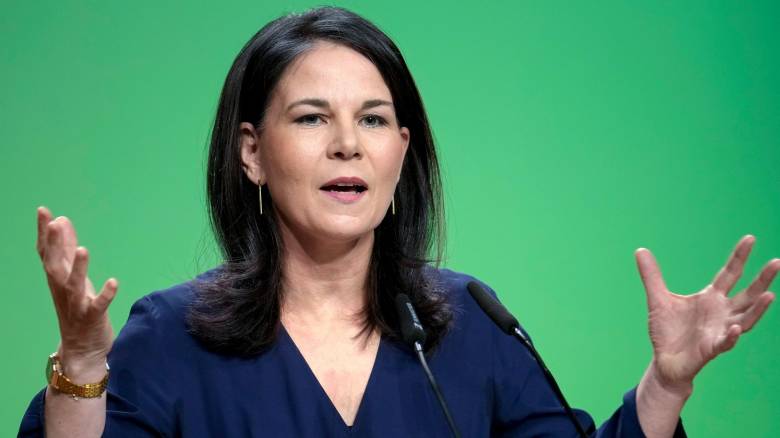 «Παγωμένη» η Ευρώπη μετά το τηλεφώνημα Τραμπ - Πούτιν για το μέλλον της Ουκρανίας